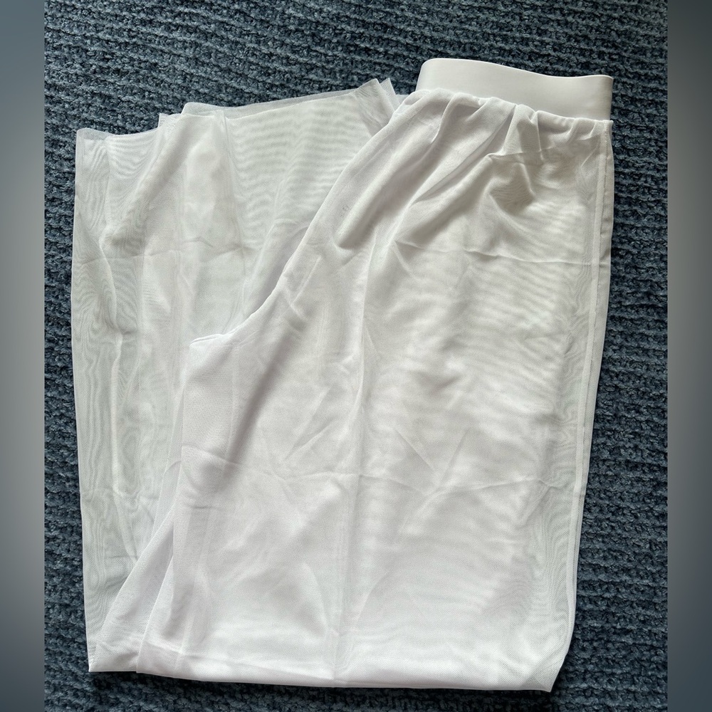 🦋White Sheer Pants NEVER WORN!🦋